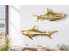 Designový set dvou nástěnných dekorací žralok Perry ve zlaté barvě z kovu 68cm