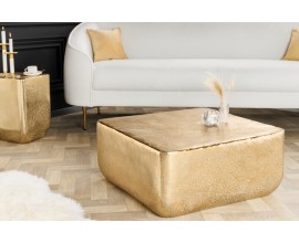 Art-deco čtvercový konferenční stolek Tepanya ve zlatém kovovém provedení