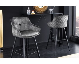 Glamour designová barová židle Rufus s tmavě šedým sametovým čalouněním a černou konstrukcí z kovu 100cm