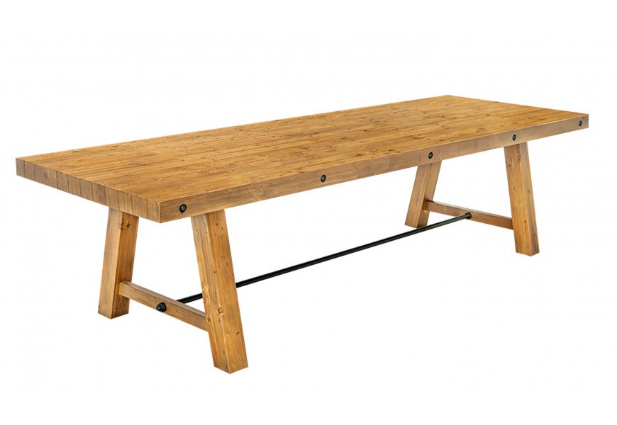 Industriální světle hnědý obdélníkový jídelní stůl Roseville z masivního dřeva s tlustými hranatými nožičkami a vrchní deskou s laťkovým designem