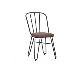 Industriální černá kožená jídelní židle Lawrence s rámem z ohýbaného kovu a čalouněnou sedací částí s hnědým potahem z ekokůže a ozdobnými zlatými kovovými nýty