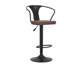 Designová industriální výškově nastavitelná otočná barová židle Lawrence s černou kovovou konstrukcí s opěrkami na ruce a čalouněnou sedací částí s potahem z hnědé ekokůže