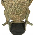 Stylové atypické masivní křeslo z masivního teaku v etno stylu s vyřezávanými detaily a vysokým zádovým opěradlem