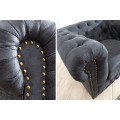 Vintage šedé křeslo Chesterfield Grau s ozdobným prošíváním s kulatými knoflíčky a potahem s efektem vintage kůže 105 cm