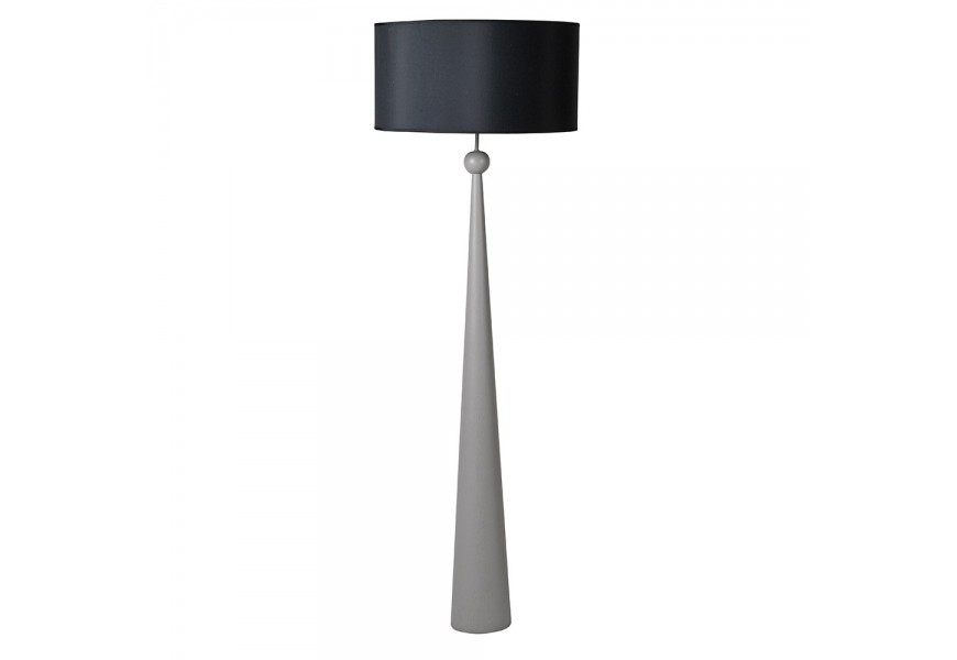 Stylová moderní art deco geometrická stojací lampa Matil s válcovým černým textilním stínítkem a šedou dřevěnou nohou