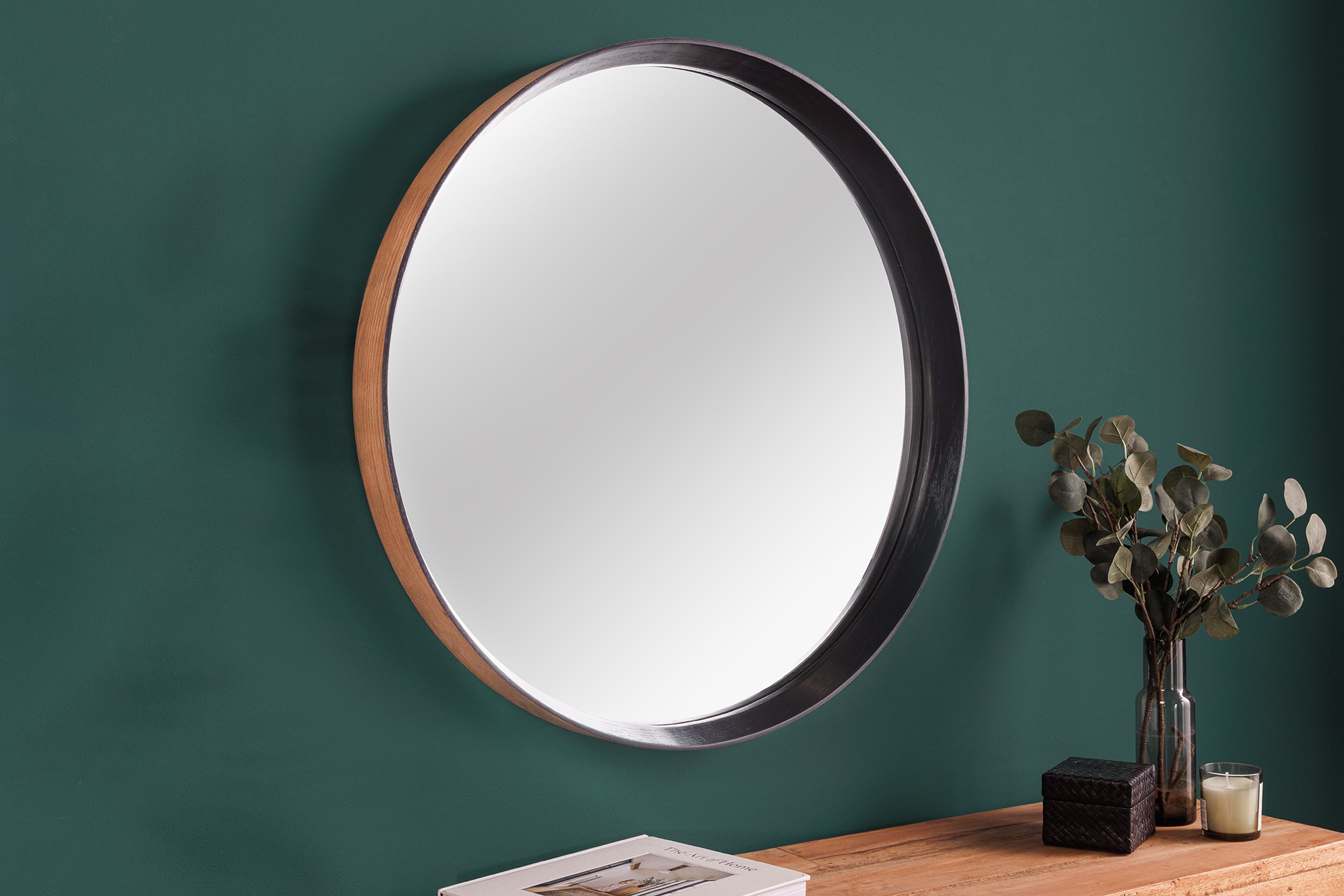 Estila Moderní kulaté nástěnné zrcadlo Courbé s vyvýšeným rámem z dubového dřeva v černé a přírodní hnědé barvě 70 cm